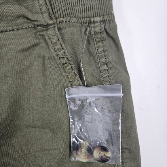 Sonoma Womens Olive Utility Cargo Shorts Size 12 With Extra Buttons - Picture 4 of 10